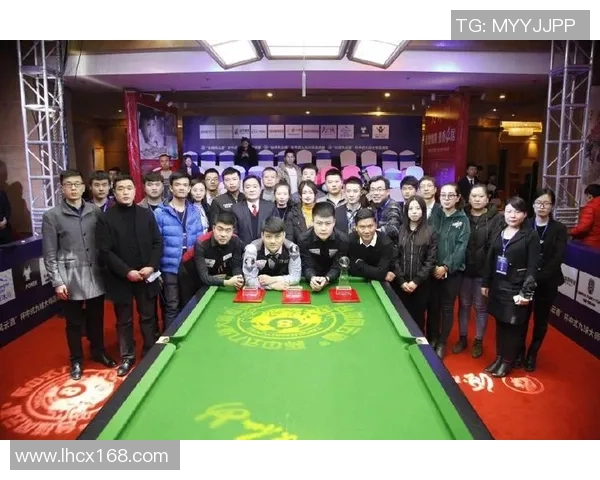 阿勒汉斯与伊蒂哈德的巅峰对决精彩纷呈引发球迷热议