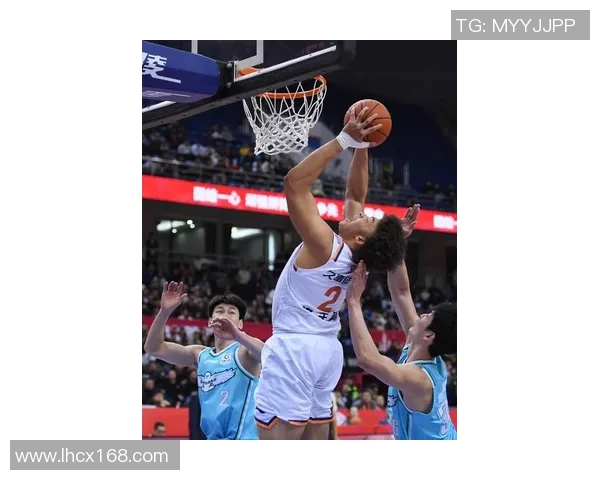 上海久事迎战山西全力争胜期待精彩对决展现篮球魅力