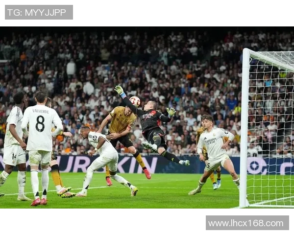 萨尔茨堡与巴萨激战正酣谁能在欧冠赛场笑到最后