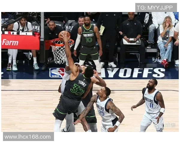 2004年NBA季后赛森林狼与国王的经典对决回顾与分析 2004年NBA季后赛森林狼与国王的经典对决回顾与分析