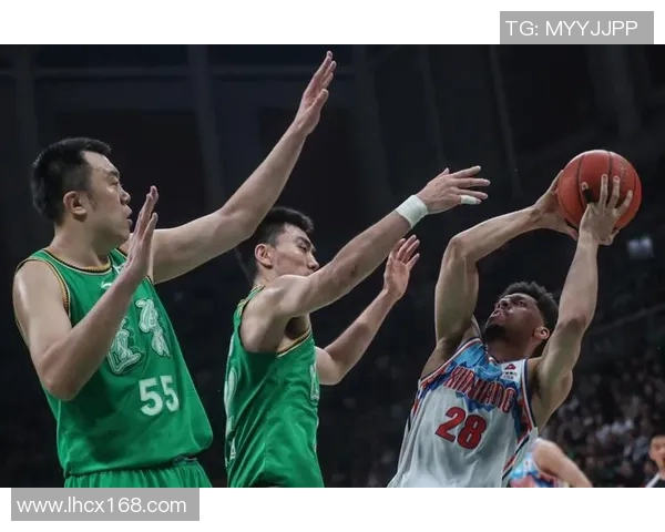 今晚辽宁本钢迎战新疆篮球队期待精彩对决和激烈竞争的巅峰对决 今晚辽宁本钢迎战新疆篮球队期待精彩对决和激烈竞争的巅峰对决