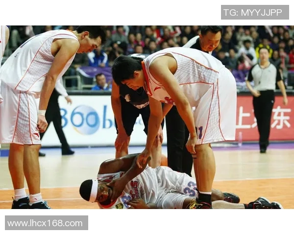 戴森丹尼尔斯的崛起之路：从青涩新秀到篮球明星的奋斗历程